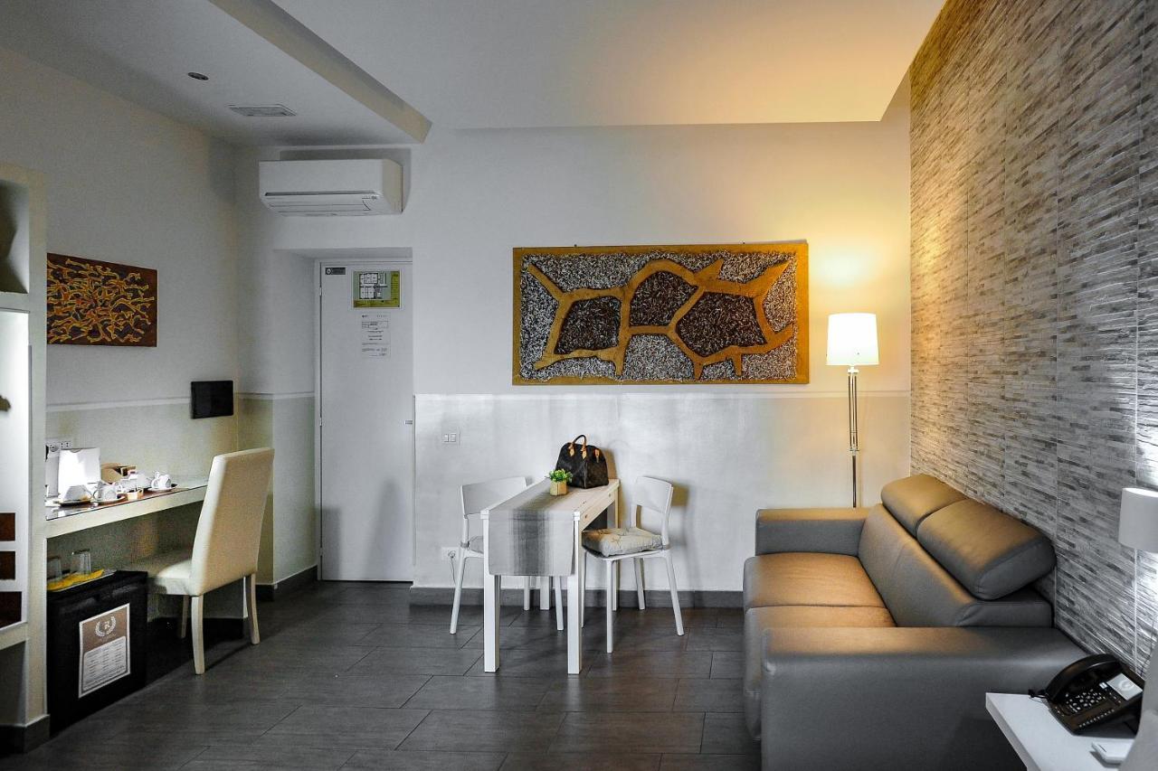 Domus Castroni Pompeo Magno Bed & Breakfast Rome Exterior photo