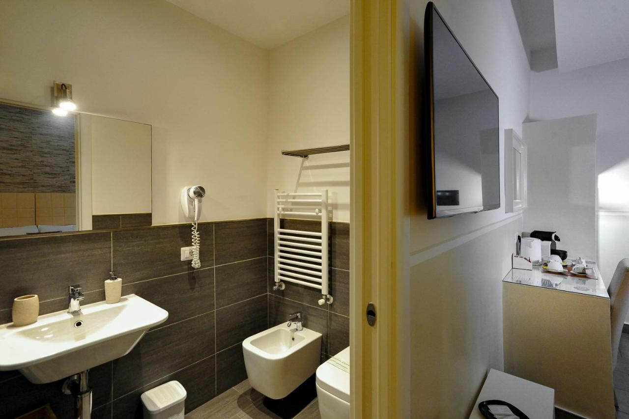 Domus Castroni Pompeo Magno Bed & Breakfast Rome Exterior photo