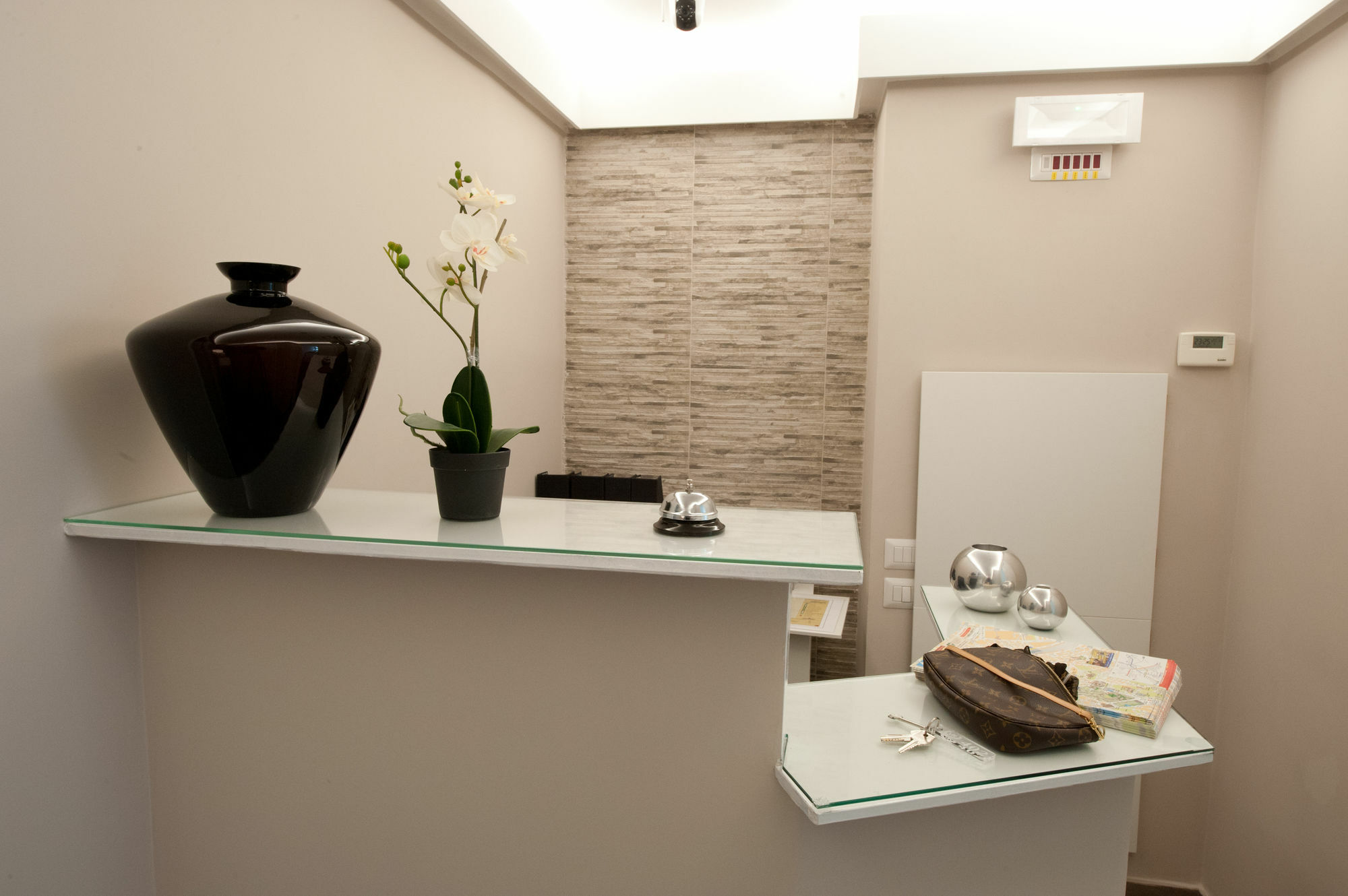 Domus Castroni Pompeo Magno Bed & Breakfast Rome Exterior photo